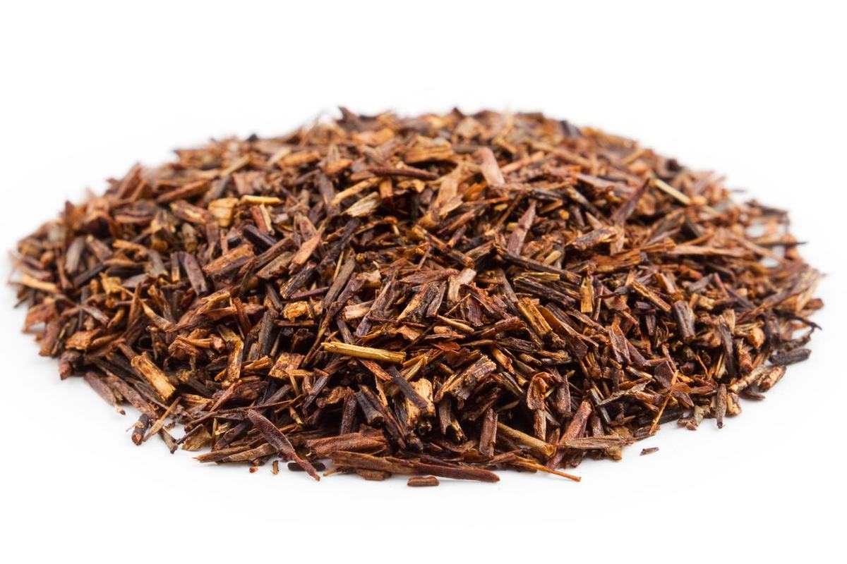 Cut, dried rooibos tea leaves